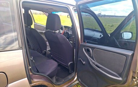 Chevrolet Niva I рестайлинг, 2016 год, 575 000 рублей, 31 фотография