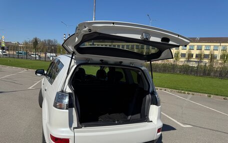 Mitsubishi Outlander III рестайлинг 3, 2010 год, 1 290 000 рублей, 4 фотография