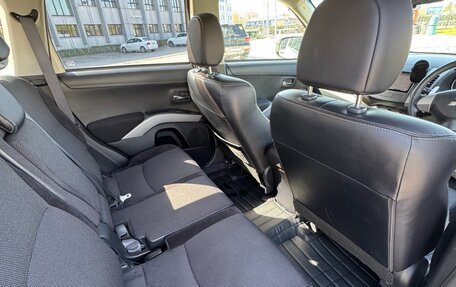 Mitsubishi Outlander III рестайлинг 3, 2010 год, 1 290 000 рублей, 7 фотография