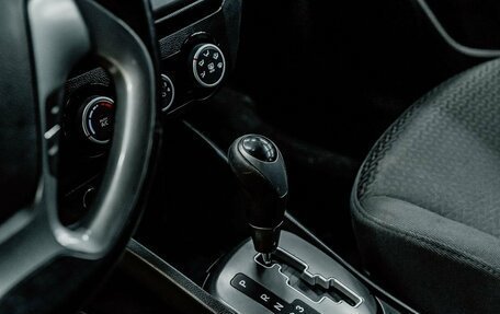 KIA Rio III рестайлинг, 2015 год, 1 000 000 рублей, 17 фотография