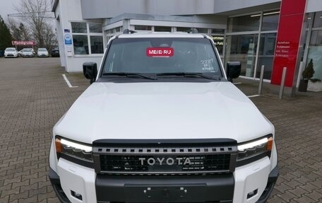 Toyota Land Cruiser Prado, 2024 год, 6 550 000 рублей, 3 фотография