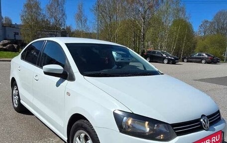 Volkswagen Polo VI (EU Market), 2014 год, 750 000 рублей, 2 фотография