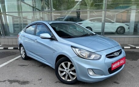 Hyundai Solaris II рестайлинг, 2012 год, 739 000 рублей, 3 фотография