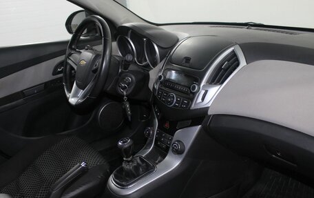 Chevrolet Cruze II, 2013 год, 875 000 рублей, 13 фотография
