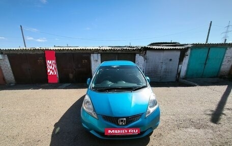 Honda Fit III, 2009 год, 850 000 рублей, 2 фотография