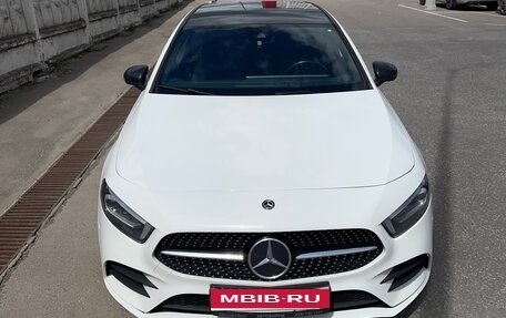 Mercedes-Benz A-Класс, 2018 год, 2 200 000 рублей, 1 фотография