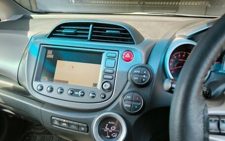Honda Fit III, 2009 год, 850 000 рублей, 4 фотография