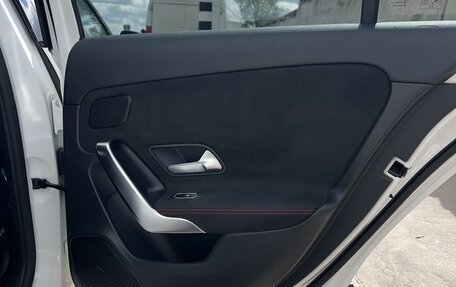 Mercedes-Benz A-Класс, 2018 год, 2 200 000 рублей, 30 фотография