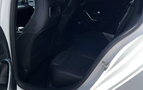 Mercedes-Benz A-Класс, 2018 год, 2 200 000 рублей, 31 фотография