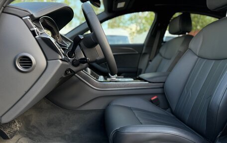 Audi A8, 2025 год, 17 500 000 рублей, 15 фотография
