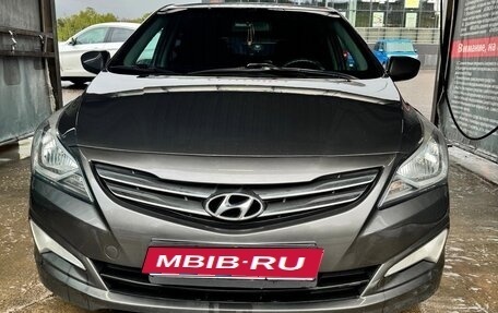 Hyundai Solaris II рестайлинг, 2013 год, 1 050 000 рублей, 1 фотография
