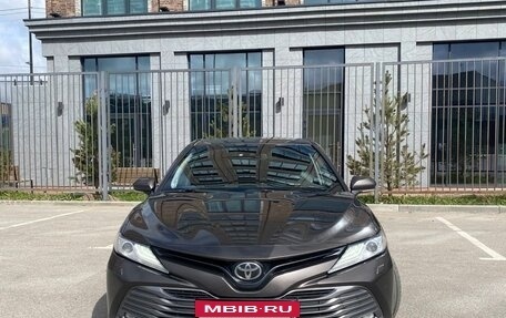 Toyota Camry, 2018 год, 2 720 000 рублей, 1 фотография