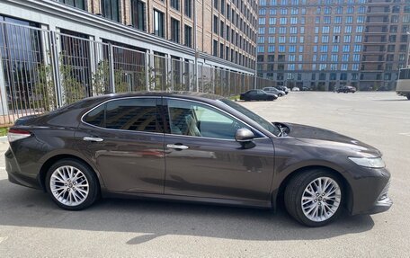 Toyota Camry, 2018 год, 2 720 000 рублей, 3 фотография