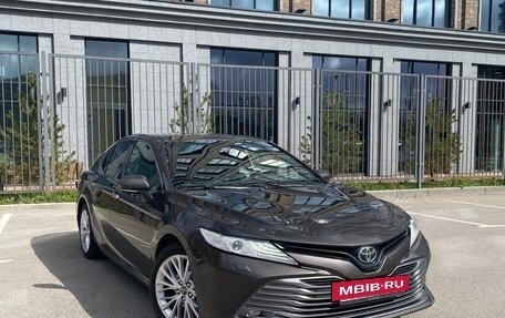 Toyota Camry, 2018 год, 2 720 000 рублей, 5 фотография