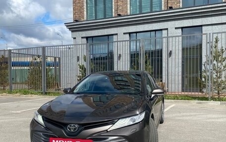 Toyota Camry, 2018 год, 2 720 000 рублей, 4 фотография