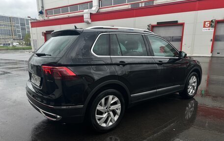 Volkswagen Tiguan II, 2021 год, 3 900 000 рублей, 5 фотография