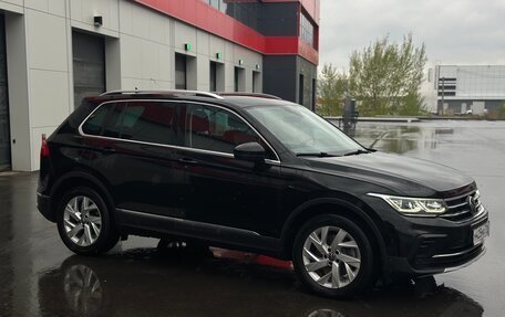 Volkswagen Tiguan II, 2021 год, 3 900 000 рублей, 3 фотография