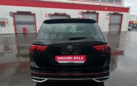 Volkswagen Tiguan II, 2021 год, 3 900 000 рублей, 6 фотография