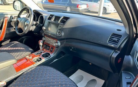 Toyota Highlander III, 2011 год, 1 499 999 рублей, 12 фотография