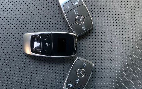 Mercedes-Benz V-Класс, 2025 год, 15 900 000 рублей, 6 фотография
