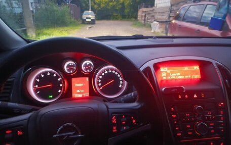 Opel Astra J, 2010 год, 698 000 рублей, 4 фотография