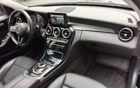 Mercedes-Benz C-Класс, 2018 год, 2 629 000 рублей, 10 фотография