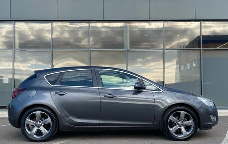 Opel Astra J, 2011 год, 599 000 рублей, 3 фотография