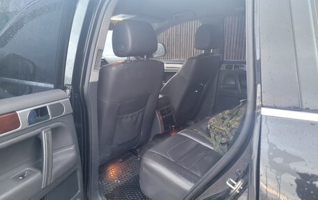 Volkswagen Touareg III, 2008 год, 980 000 рублей, 2 фотография