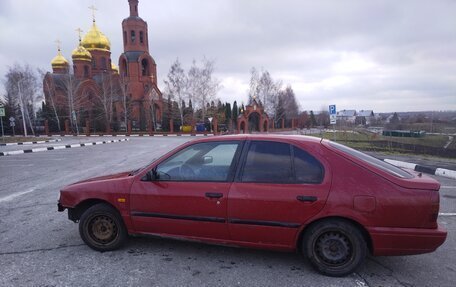 Nissan Primera II рестайлинг, 1992 год, 125 000 рублей, 3 фотография