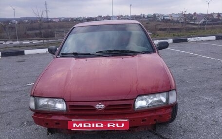 Nissan Primera II рестайлинг, 1992 год, 125 000 рублей, 5 фотография