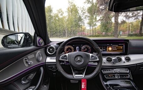 Mercedes-Benz E-Класс AMG, 2017 год, 4 700 000 рублей, 9 фотография