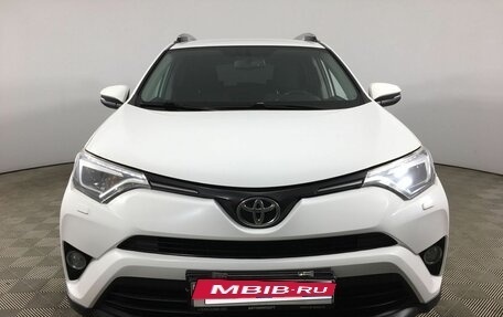Toyota RAV4, 2018 год, 2 700 000 рублей, 2 фотография