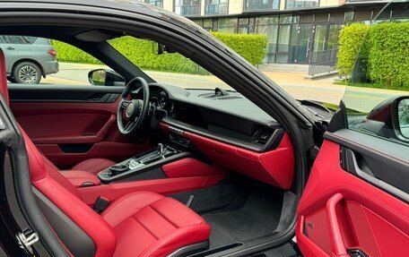Porsche 911, 2021 год, 17 800 000 рублей, 30 фотография