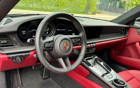 Porsche 911, 2021 год, 17 800 000 рублей, 27 фотография