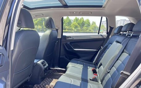 Volkswagen Tiguan II, 2021 год, 2 495 000 рублей, 6 фотография