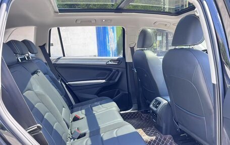 Volkswagen Tiguan II, 2021 год, 2 495 000 рублей, 11 фотография