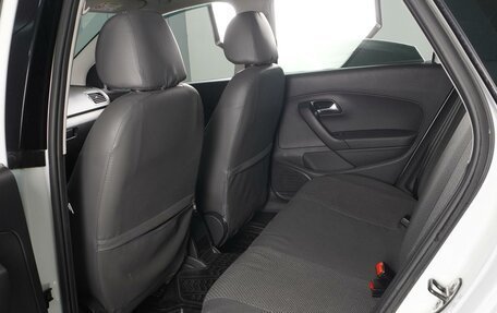 Volkswagen Polo VI (EU Market), 2015 год, 939 000 рублей, 11 фотография