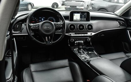 KIA Stinger I, 2018 год, 2 890 000 рублей, 6 фотография