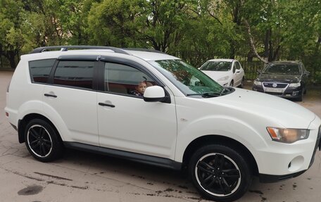 Mitsubishi Outlander III рестайлинг 3, 2011 год, 1 340 000 рублей, 6 фотография