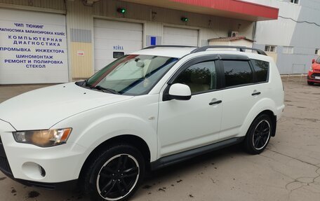 Mitsubishi Outlander III рестайлинг 3, 2011 год, 1 340 000 рублей, 7 фотография