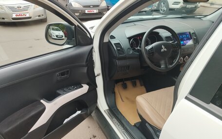 Mitsubishi Outlander III рестайлинг 3, 2011 год, 1 340 000 рублей, 10 фотография