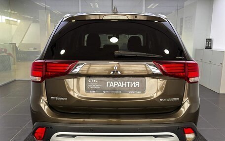 Mitsubishi Outlander III рестайлинг 3, 2019 год, 2 099 000 рублей, 7 фотография