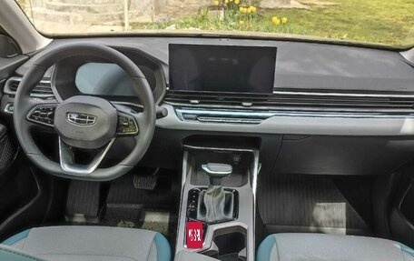 Geely Emgrand, 2023 год, 1 765 000 рублей, 13 фотография