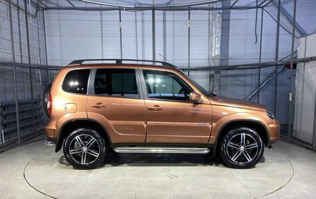 Chevrolet Niva I рестайлинг, 2017 год, 849 000 рублей, 5 фотография