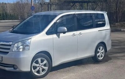 Toyota Noah III, 2007 год, 1 250 000 рублей, 1 фотография