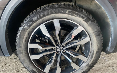 Volkswagen Touareg III, 2020 год, 5 400 000 рублей, 5 фотография