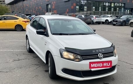 Volkswagen Polo VI (EU Market), 2013 год, 680 000 рублей, 16 фотография