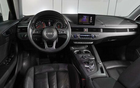 Audi A4, 2018 год, 2 680 000 рублей, 6 фотография