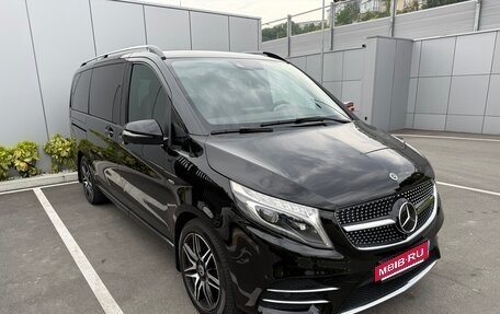 Mercedes-Benz V-Класс, 2017 год, 4 900 000 рублей, 3 фотография
