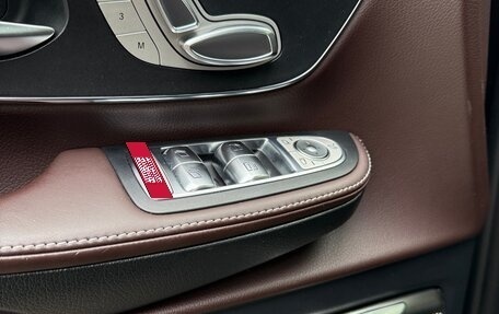 Mercedes-Benz V-Класс, 2017 год, 4 900 000 рублей, 14 фотография